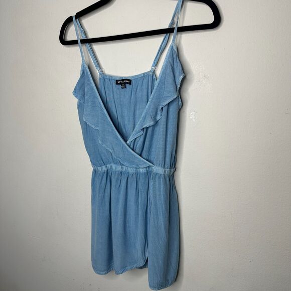 Light Denim Blue Rayon V-Neck Faux Wrap Ruffle Spaghetti Adj Strap Blouse Med - Picture 3 of 12